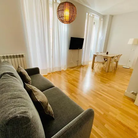 Santa Clara - Baltack Homes Апартаменты Жирона