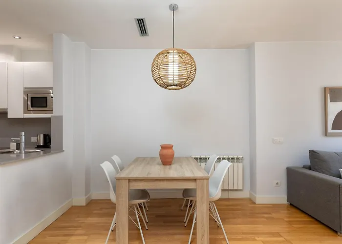 Flateli Nord Apartman *