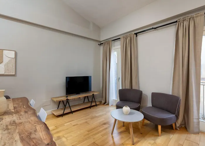 Flateli Nord Apartman Girona