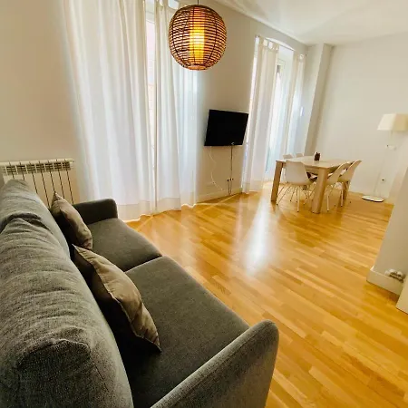 Flateli Nord Lägenhet Girona